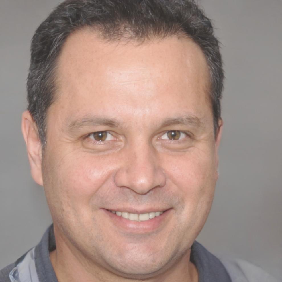 Portrait de Matthieu Leclerc, expert en stratégie financière